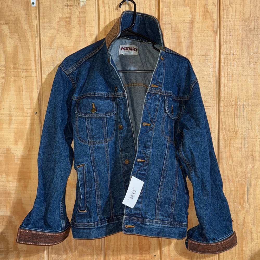 Wrangler Denim Jacket with Leather Tooled Collar & Cuffs